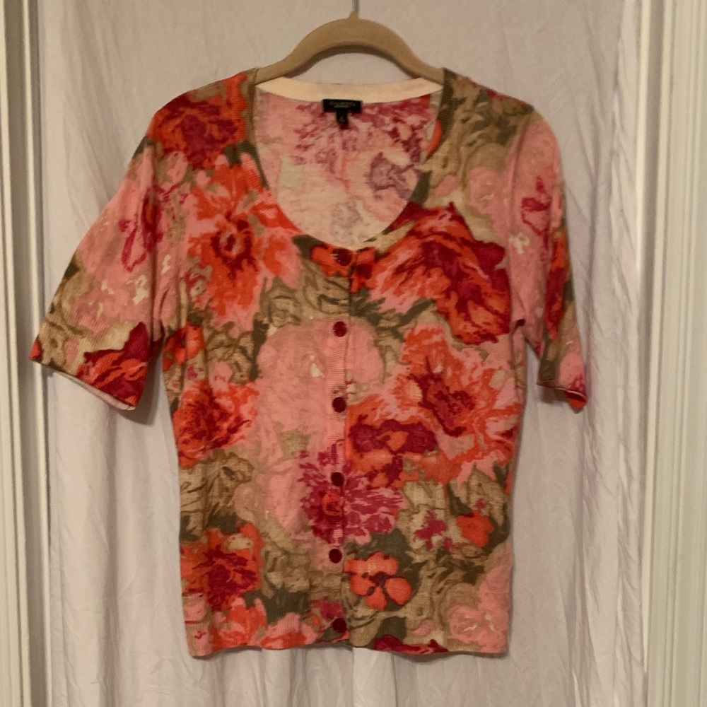 Talbots Floral Button Down Cotton&Rayon Light Knit Top with Short Sleeves EUC